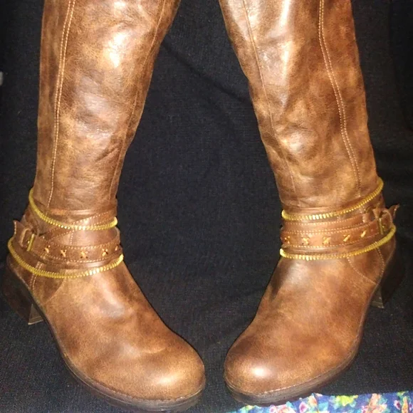 Kohl's brown leather boots. - Picture 1 of 10